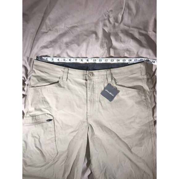 Eddie Bauer Men's "Live Your Adventure" Beige Active Shorts - Picture 6 of 7